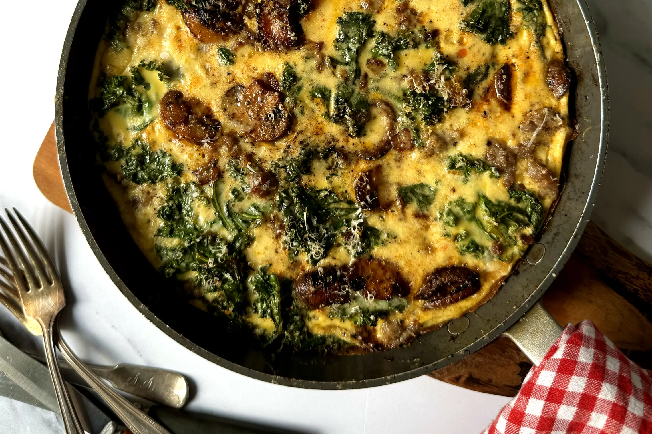 Sausage, Mushroom, and Kale Frittata