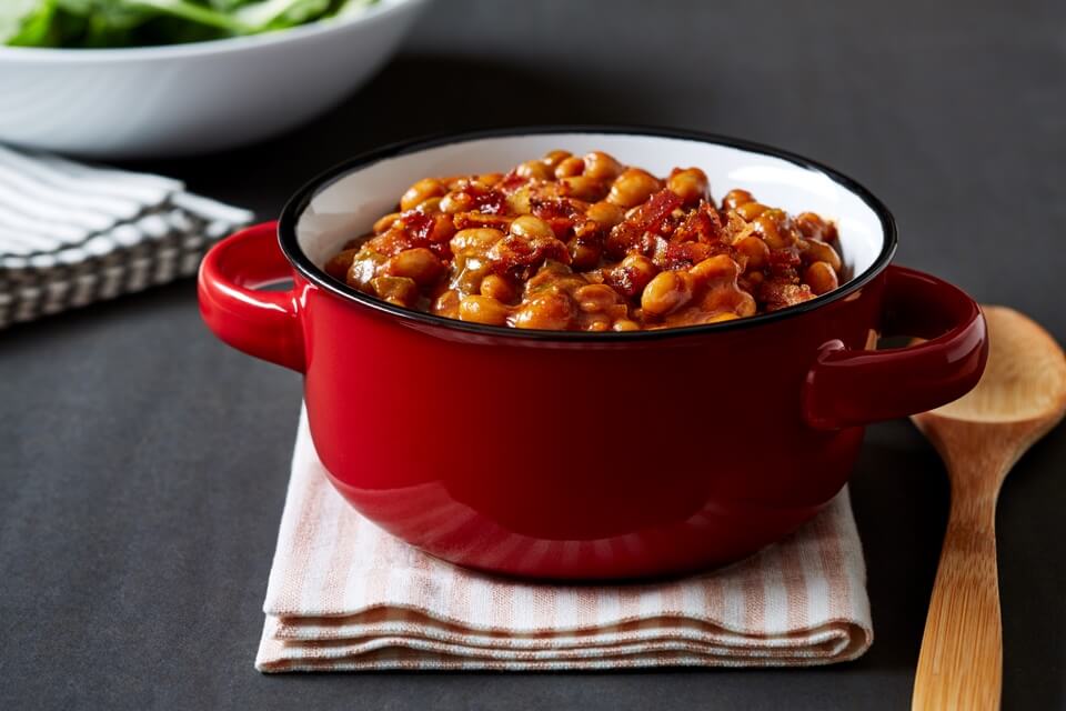 Baked Beans with Caramelized Bacon Topping
