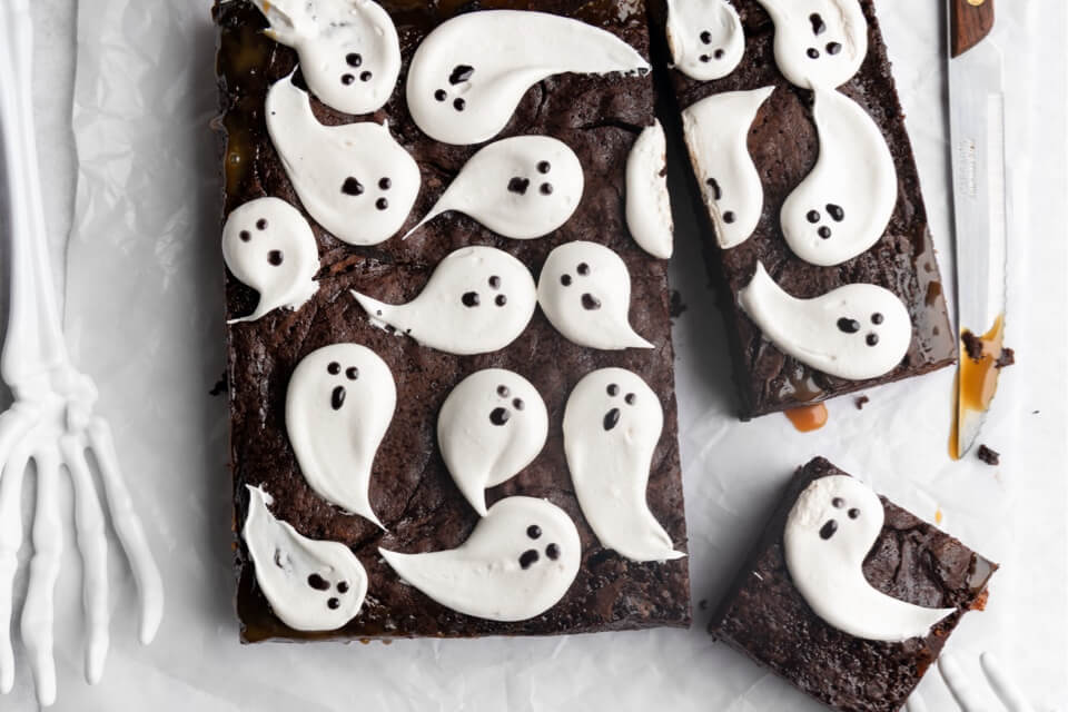 Caramel Brownies with Ghosts